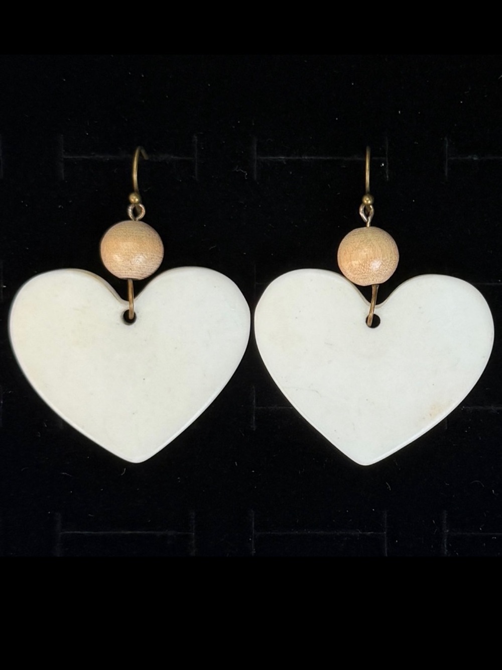 Bohemian chic cream, heart shaped accent pierced earrings